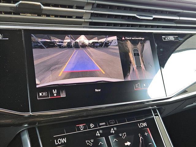 Photo of 2025 Glacier White Metallic Audi Q7