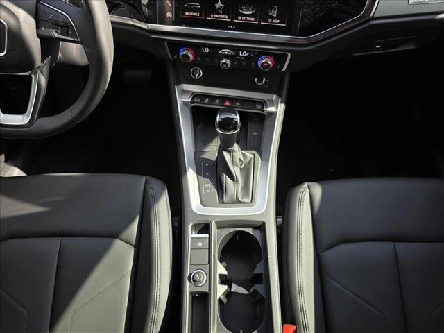 Photo of 2025 Navarra Blue Metallic Audi Q3