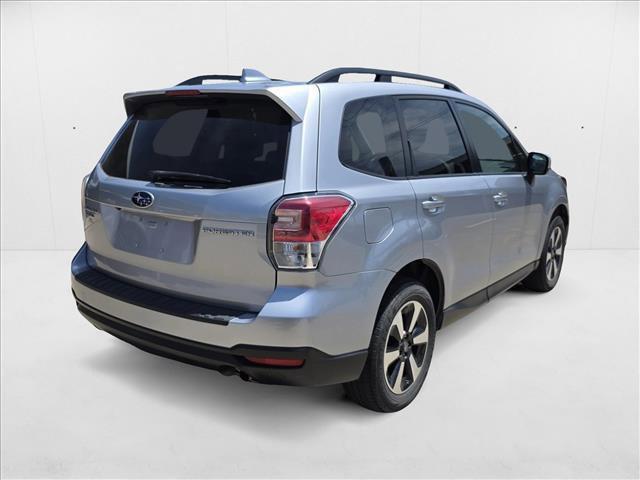 Photo of 2018 Ice Silver Metallic Subaru Forester