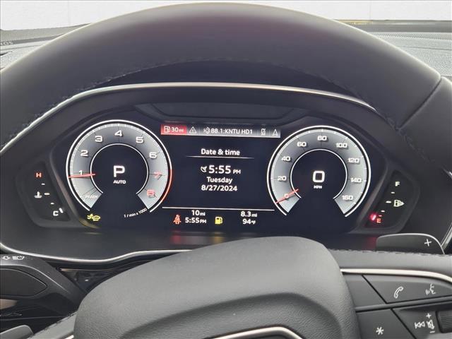 Photo of 2024 Glacier White Metallic Audi Q3