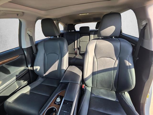 Photo of 2022 Eminent White Pearl Lexus RX 350L