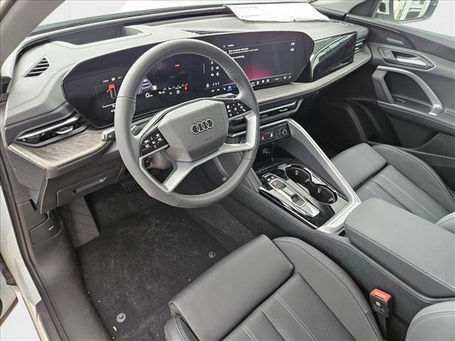 Photo of 2025 Glacier White Metallic Audi Q5
