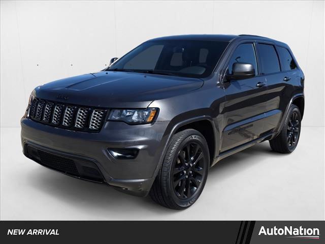 Photo of 2019 Granite Crystal Metallic Clearcoat Jeep Grand Cherokee