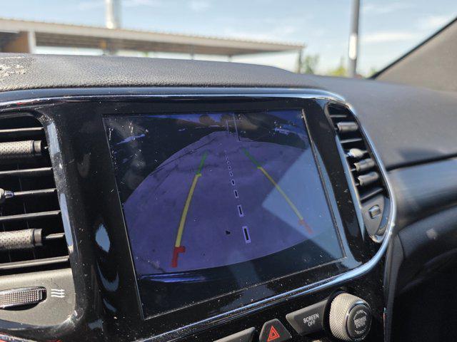 Photo of 2019 Granite Crystal Metallic Clearcoat Jeep Grand Cherokee