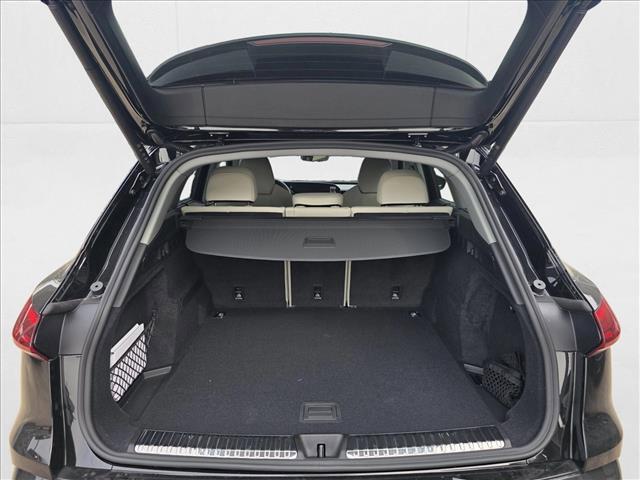 Photo of 2025 Mythos Black Metallic Audi Q5