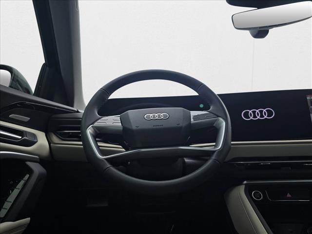 Photo of 2025 Mythos Black Metallic Audi Q5
