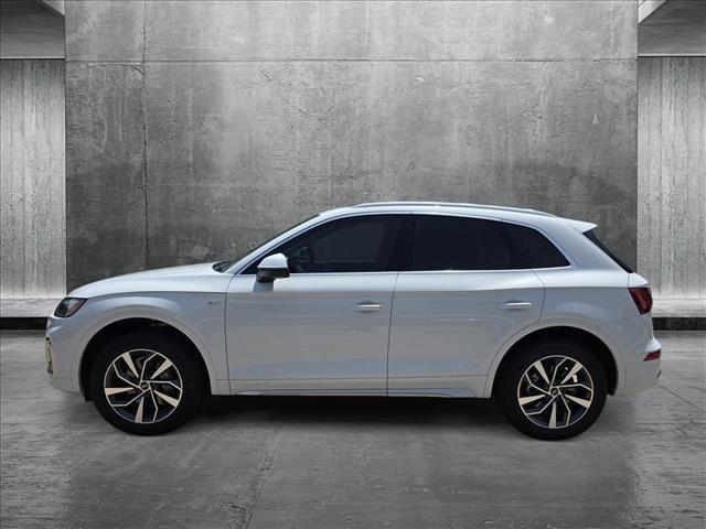 Photo of 2025 Glacier White Metallic Audi Q5