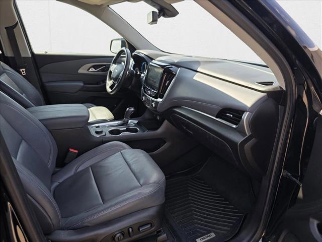 Photo of 2018 Mosaic Black Metallic Chevrolet Traverse