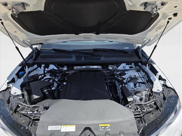 Photo of 2025 Arkona White Audi Q5