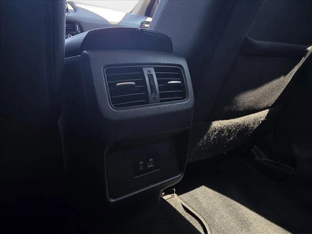 Photo of 2021 Super Black Nissan Rogue