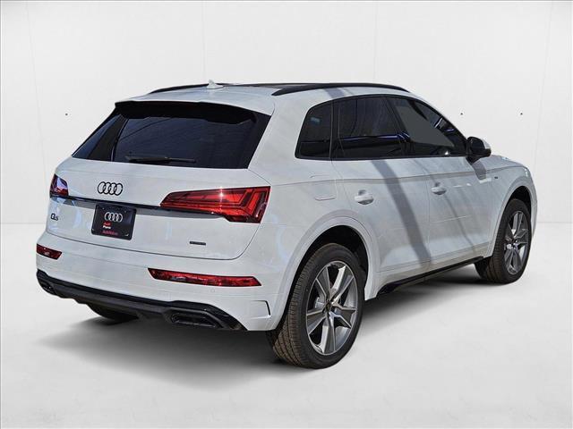 Photo of 2025 Glacier White Metallic Audi Q5
