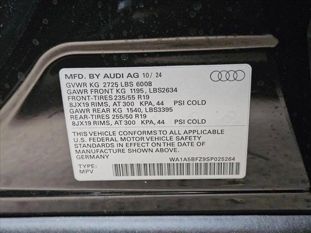 Photo of 2025 Mythos Black Metallic Audi Q4 e-tron