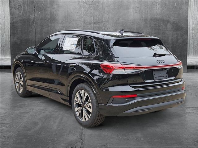 Photo of 2025 Mythos Black Metallic Audi Q4 e-tron