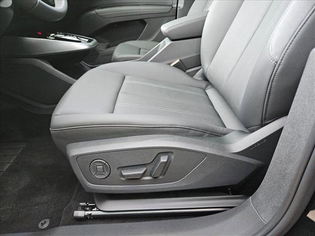 Photo of 2025 Mythos Black Metallic Audi Q4 e-tron