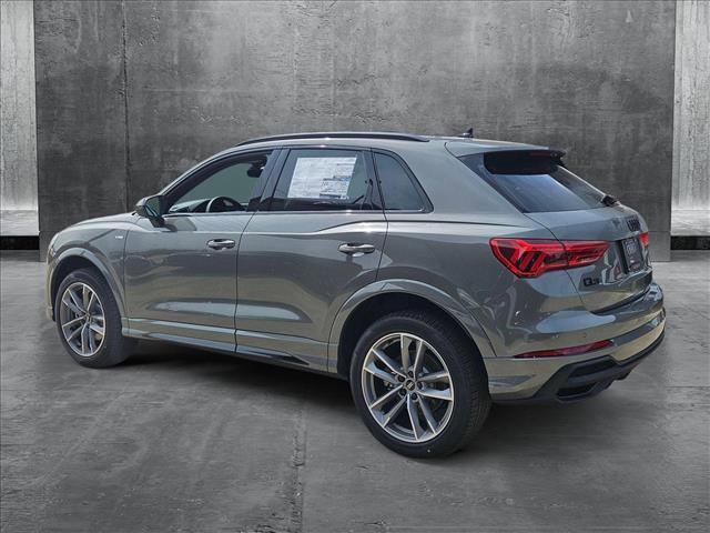 Photo of 2025 Chronos Gray Metallic Audi Q3