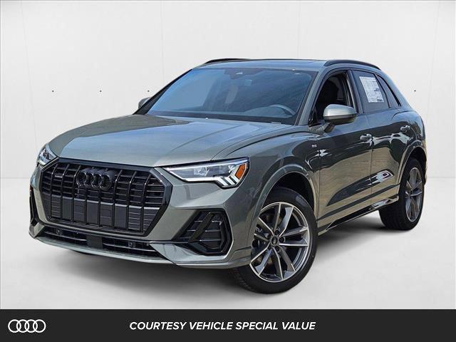 Photo of 2025 Chronos Gray Metallic Audi Q3