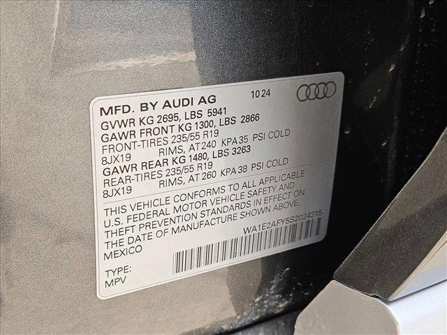 Photo of 2025 Daytona Gray Pearl Effect Audi Q5