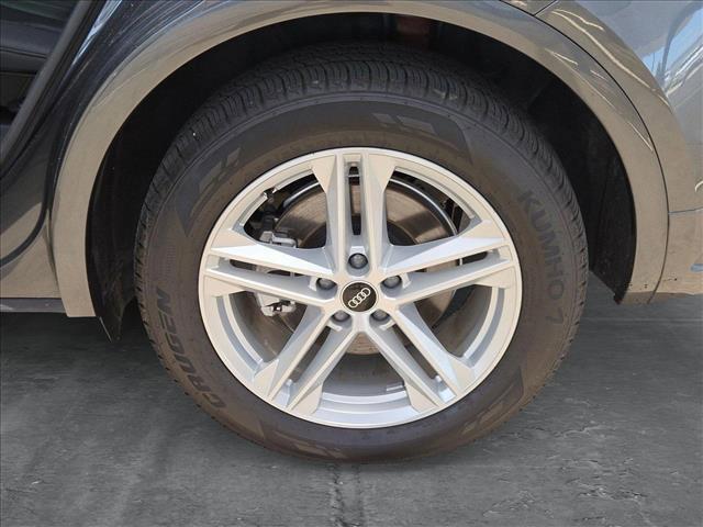 Photo of 2025 Daytona Gray Pearl Effect Audi Q5