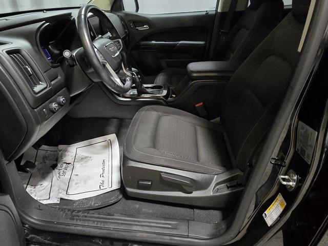 Photo of 2022 Onyx Black GMC Canyon