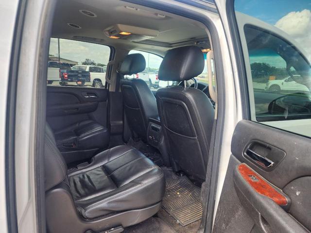Photo of 2012 Summit White Chevrolet Suburban