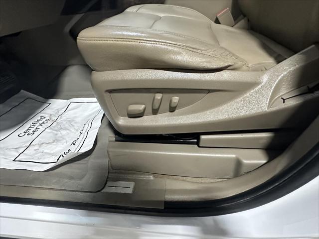 Photo of 2020 Summit White Chevrolet Suburban