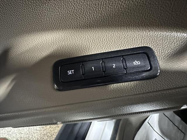 Photo of 2020 Summit White Chevrolet Suburban