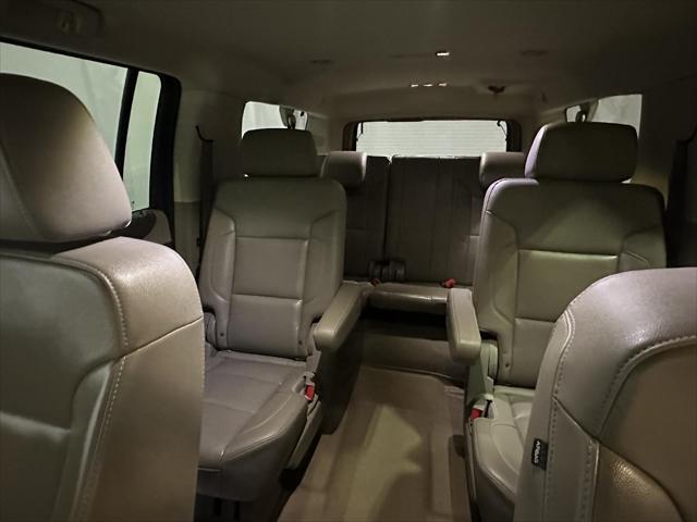 Photo of 2020 Summit White Chevrolet Suburban