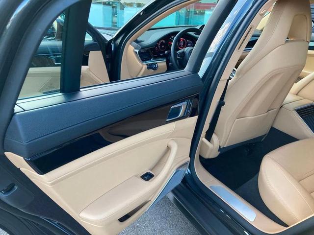 Photo of 2022 Volcano Grey Metallic Porsche Panamera