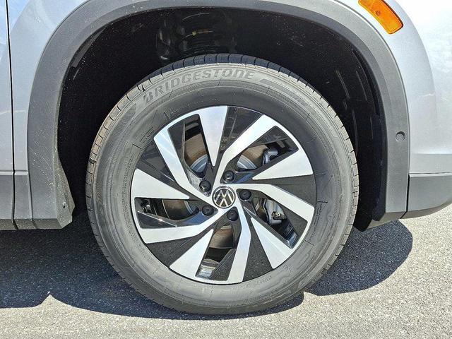 Photo of 2025 Pyrite Silver Metallic Volkswagen Tiguan