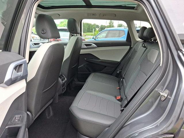 Photo of 2025 Platinum Gray Metallic Volkswagen Taos