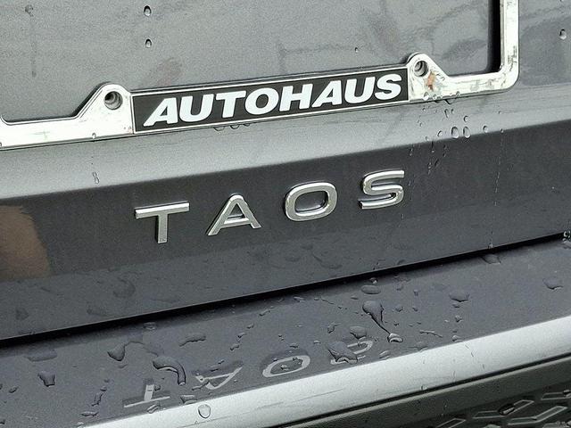 Photo of 2025 Platinum Gray Metallic Volkswagen Taos