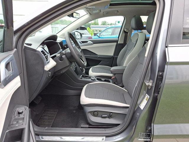 Photo of 2025 Platinum Gray Metallic Volkswagen Taos