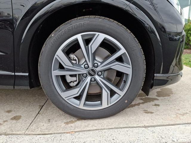Photo of 2025 Mythos Black Metallic Audi Q4 e-tron Sportback