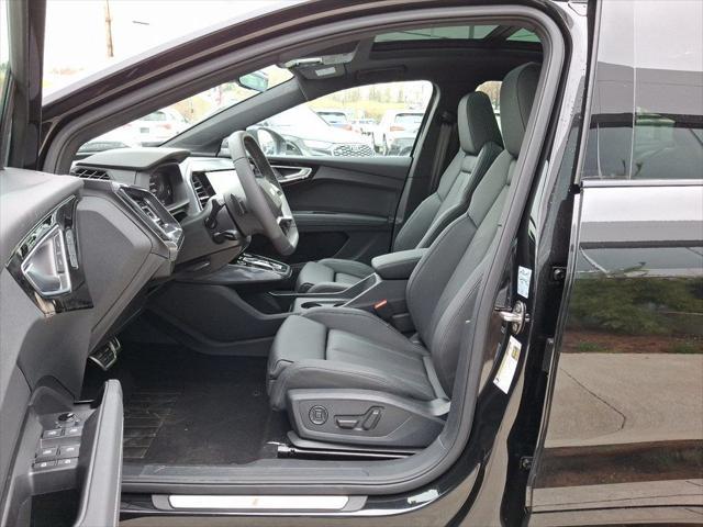Photo of 2025 Mythos Black Metallic Audi Q4 e-tron Sportback