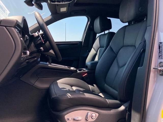 Photo of 2025 Chalk Porsche Macan