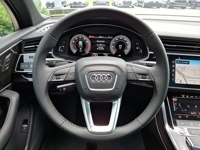 Photo of 2022 Samurai Gray Metallic Audi Q7