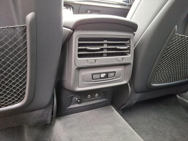 Photo of 2022 Samurai Gray Metallic Audi Q7