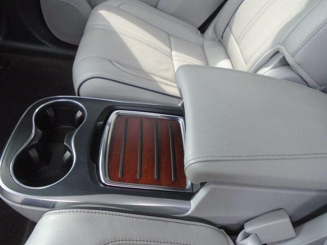 Photo of 2017 Modern Steel Metallic Acura MDX
