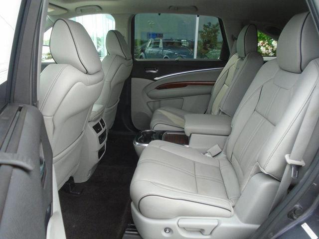 Photo of 2017 Modern Steel Metallic Acura MDX