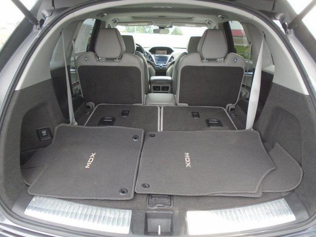 Photo of 2017 Modern Steel Metallic Acura MDX