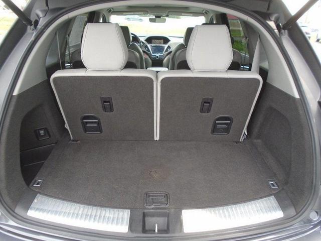 Photo of 2017 Modern Steel Metallic Acura MDX