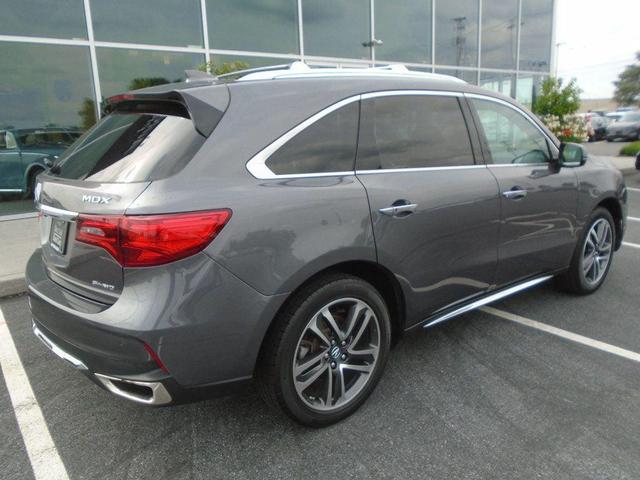 Photo of 2017 Modern Steel Metallic Acura MDX