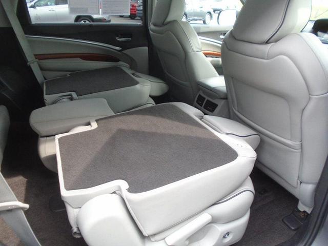 Photo of 2017 Modern Steel Metallic Acura MDX