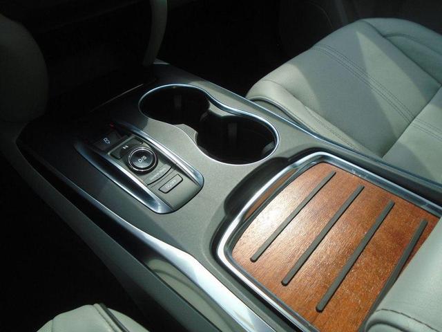 Photo of 2017 Modern Steel Metallic Acura MDX
