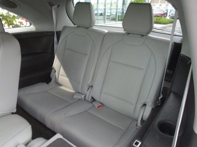 Photo of 2017 Modern Steel Metallic Acura MDX