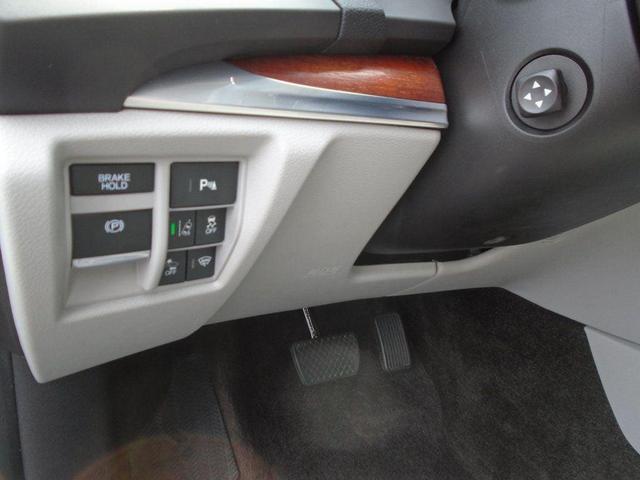 Photo of 2017 Modern Steel Metallic Acura MDX