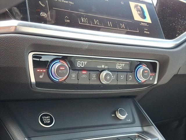 Photo of 2025 Navarra Blue Metallic Audi Q3