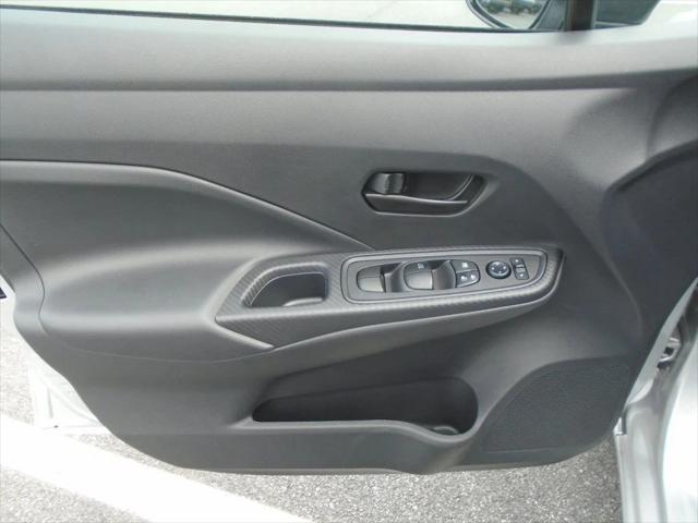 Photo of 2025 Brilliant Silver Metallic Nissan Versa