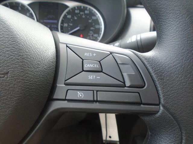 Photo of 2025 Brilliant Silver Metallic Nissan Versa
