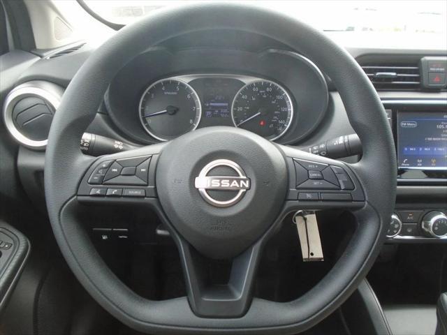 Photo of 2025 Brilliant Silver Metallic Nissan Versa